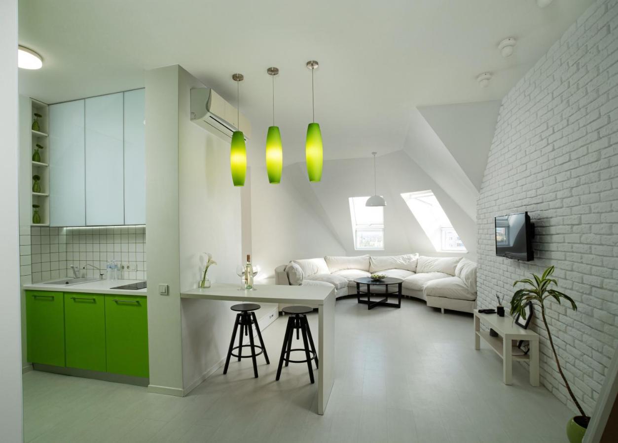 White Attic Apartment Odesa Exterior foto